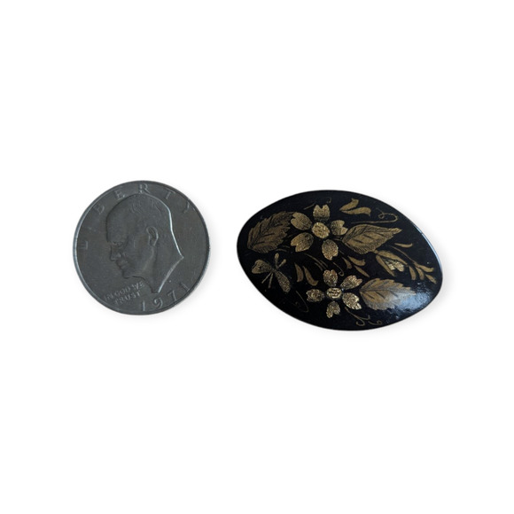 Antique Victorian Oval Brooch - Picture 3 of 4